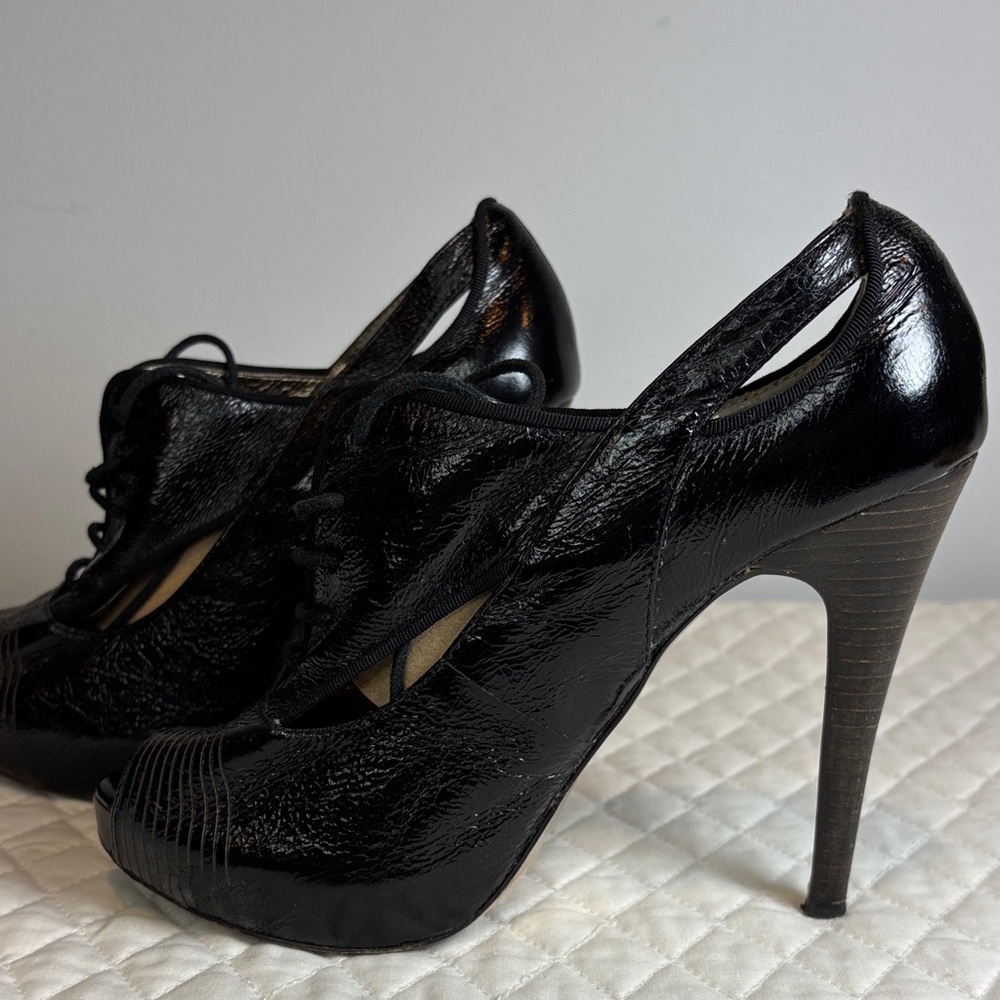 Black Oxford Style Lace up Peep-Toe Platform Leather Heels Made in Italy. Size 6 - Picture 5 of 12